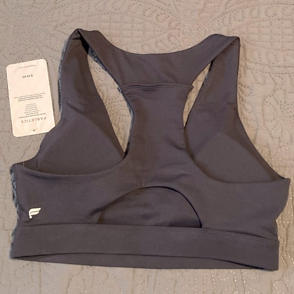 ✨NWT✨ Fabletics On-The-Go Sports Bra - Picture 2 of 2
